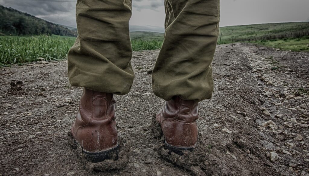boots-3882587_1280